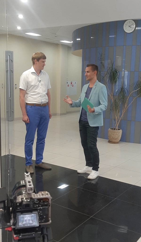 ILM&T's head of science Dmitry Ryabov took the RU-CENTER film crew on a  tour of the institute.