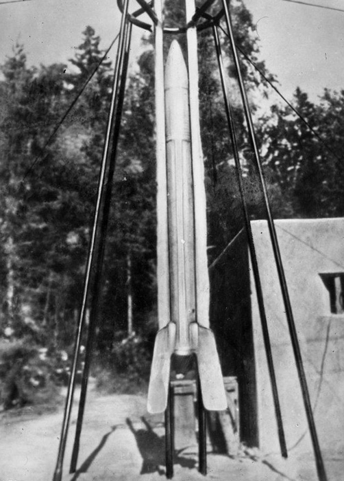 Корпус первой советской ракеты на жидком топливе был сделан из дюраля толщиной 0,5 мм (1).jpg