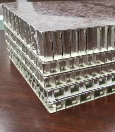  Aluminium cell panels