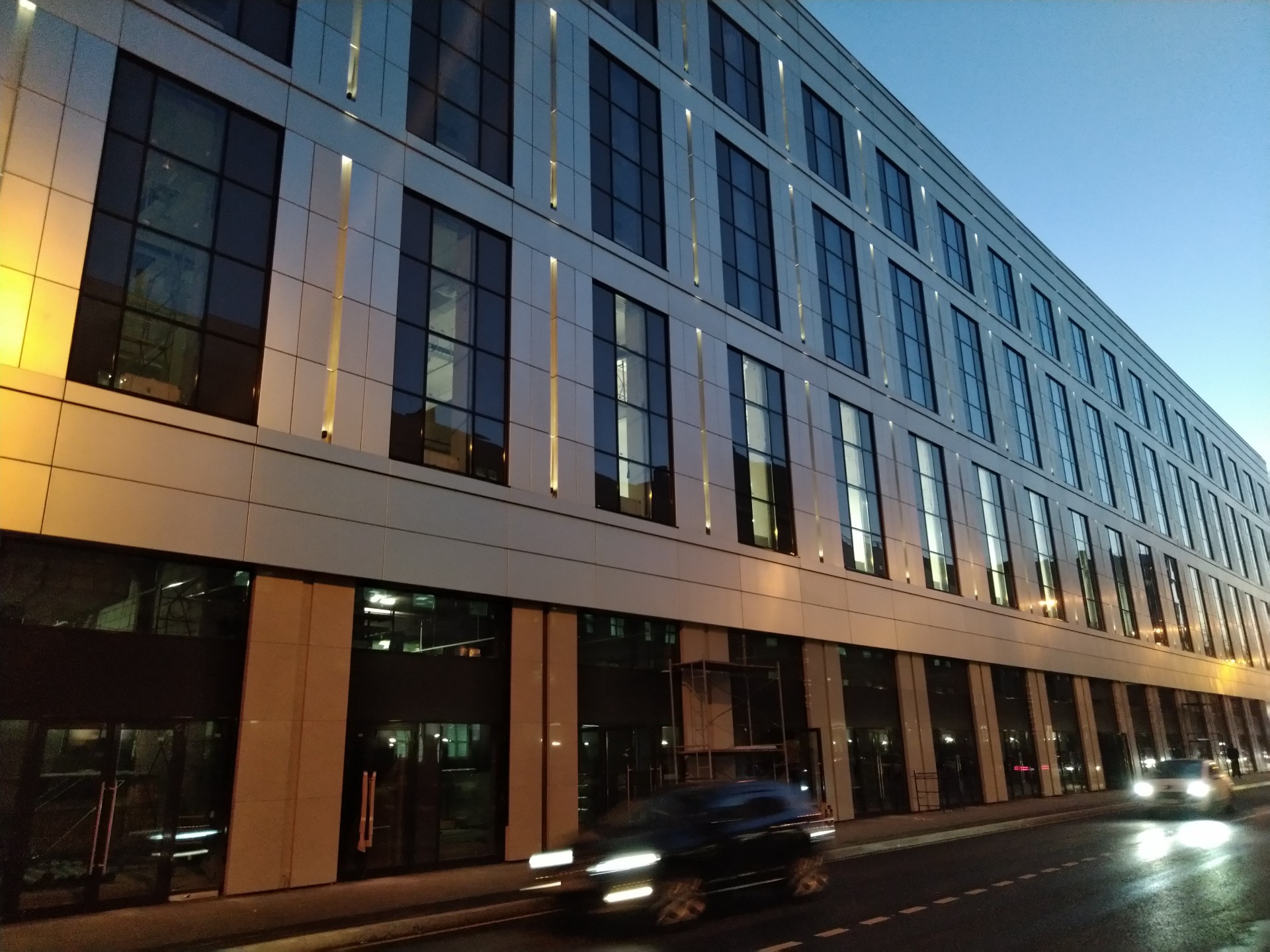  Aluminium facade cassettes