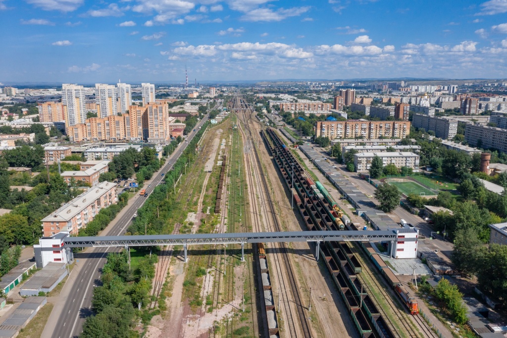 В Красноярске ввели в эксплуатацию первый алюминиевый переход над железнодорожными путями