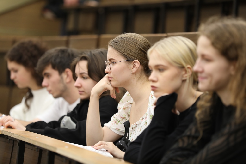 Aluminium Association Presents Advantages of Aluminium to Young Architects and Designers