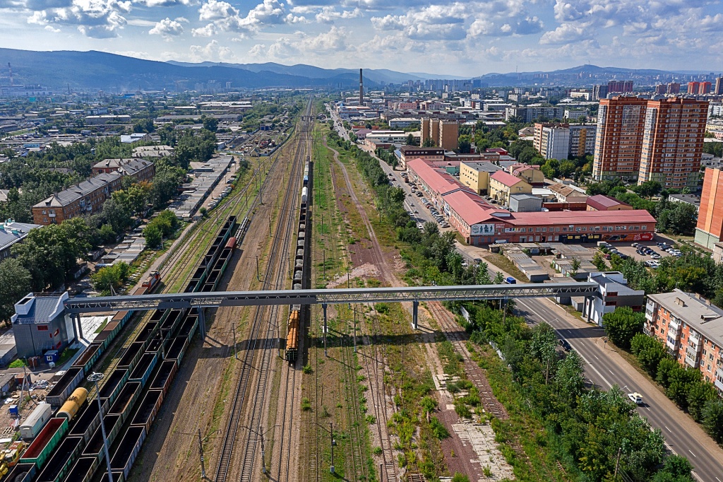 Мост через Семафорную улицу в городе Красноярск