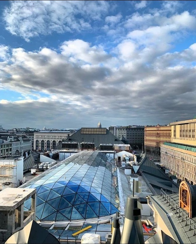 Caption to the photo of the Museum's roof.jpg