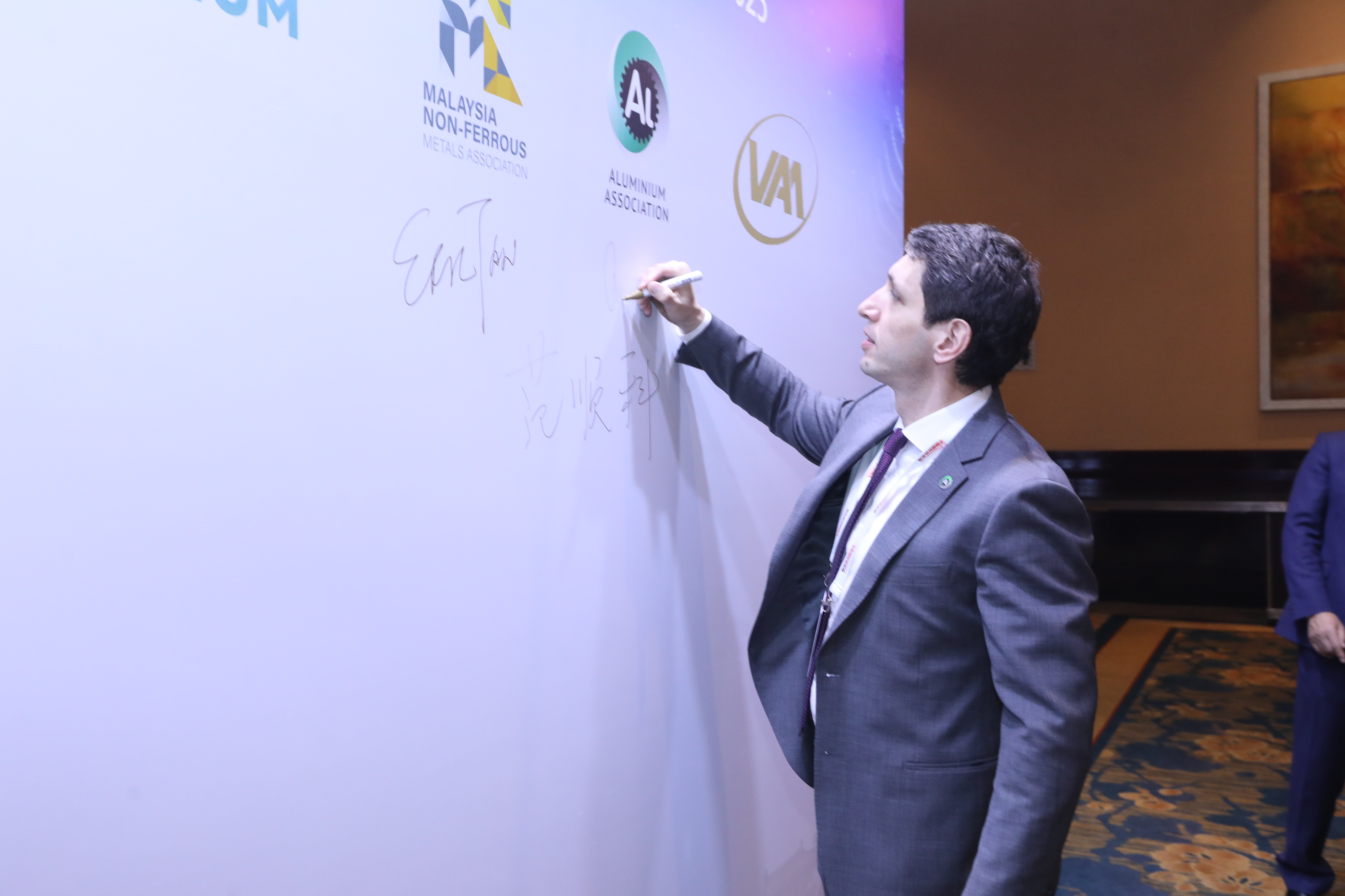 Алюминиевая Ассоциация приняла участие в обсуждении глобальной алюминиевой повестки