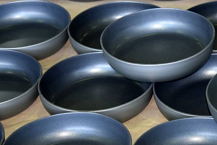 Роскачество высоко оценило продукцию Kukmara и «Нева металл посуда»