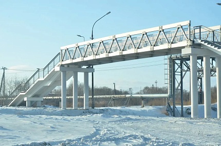В Братске появился первый алюминиевый пешеходный мост