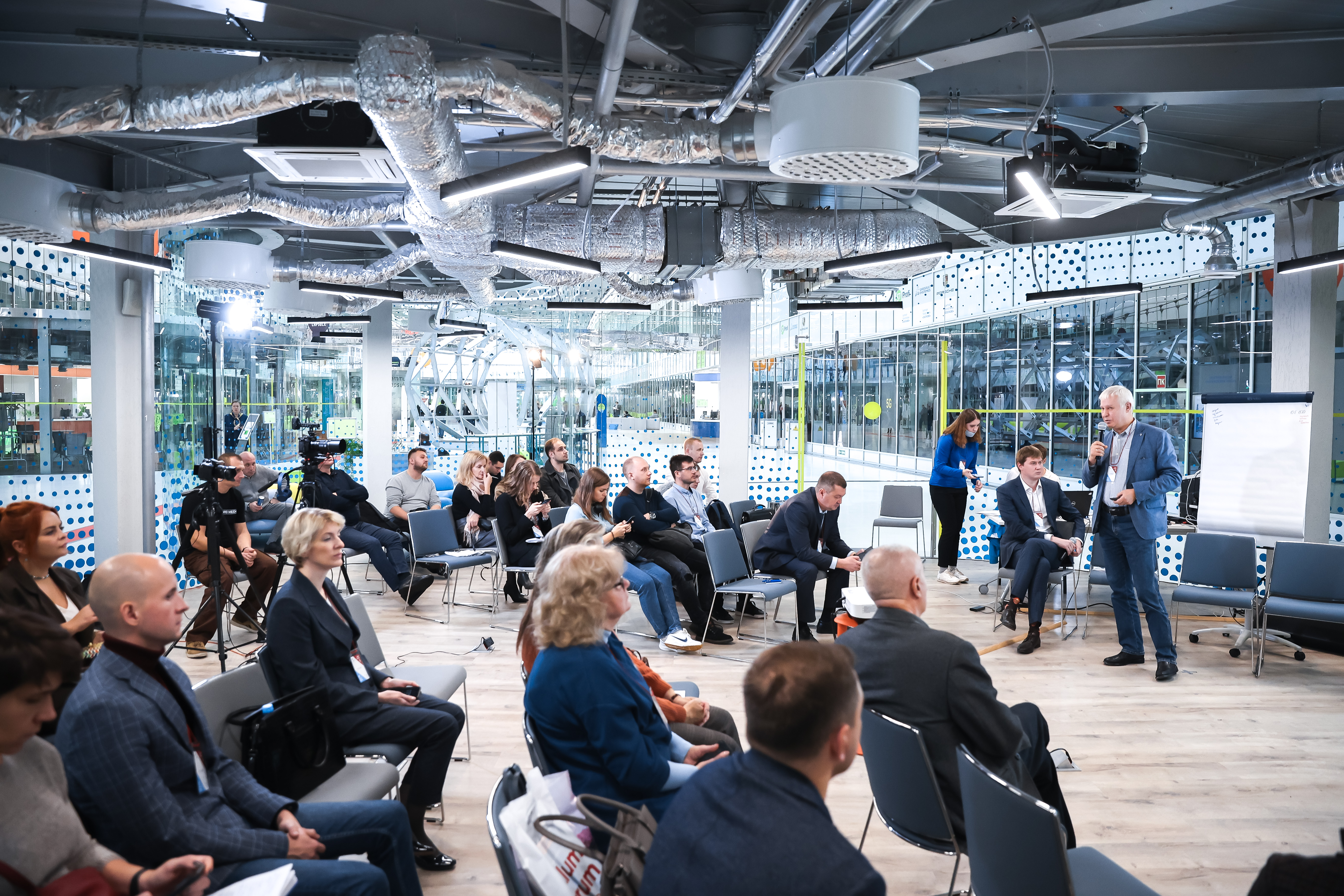 AlumForum 2021 - Метрополитен. Архитектурно-художественный образ новых станций preview 3