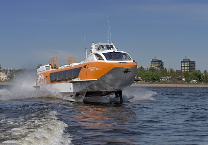 «Синички» на Москве-реке и «Водоходы» на Неве