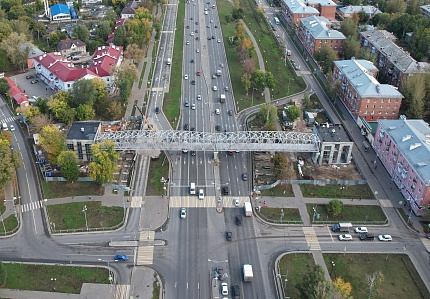 В Самаре установили самый протяженный в России мост из сплавов алюминия