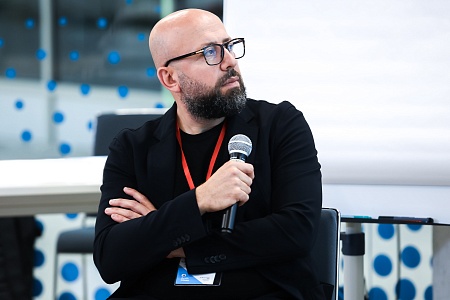 AlumForum 2021 - Портретное интервью. Хуссам Шакуф и Борис Бернаскони preview 1