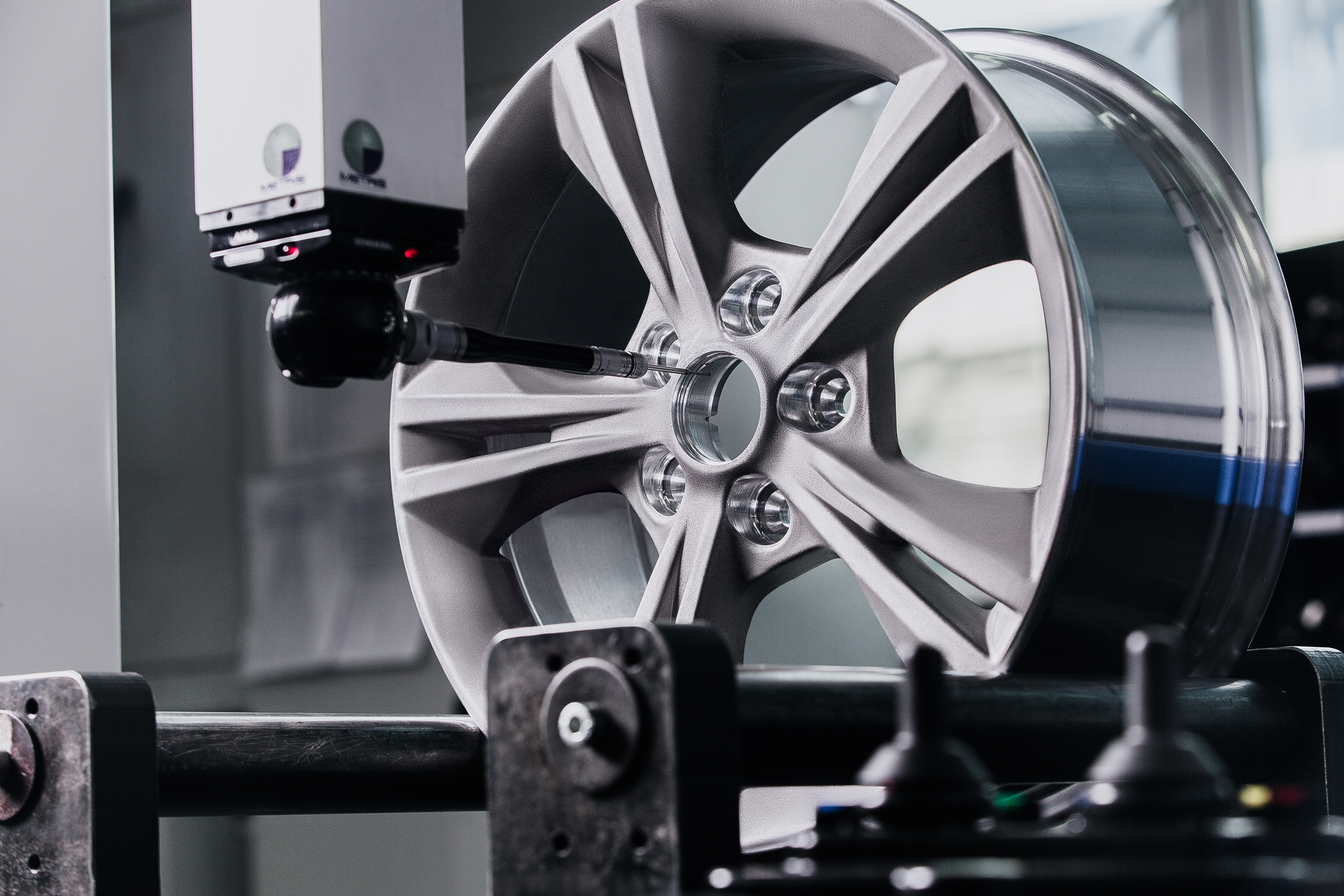 Все, к чему мы прикасаемся, становится будущим