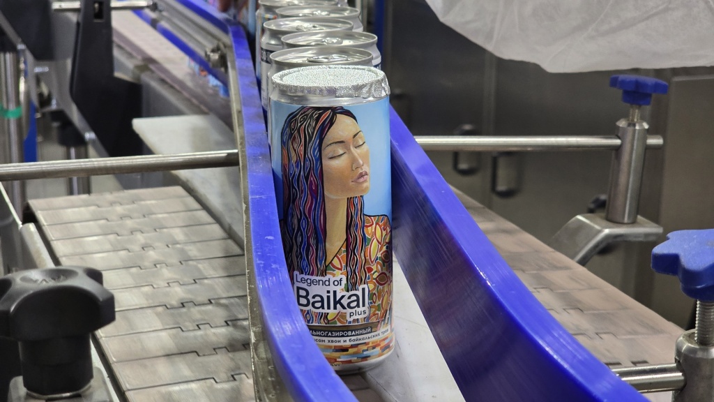 Платинка (алюминиевая накладка на банке) обеспечивает гигиеничность банки и дает возможность для нанесения Data Matrix кода, а также предлагает производителям дополнительную рекламную поверхность